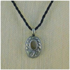 Silvertone Sparkly Pendant Necklace on twisted